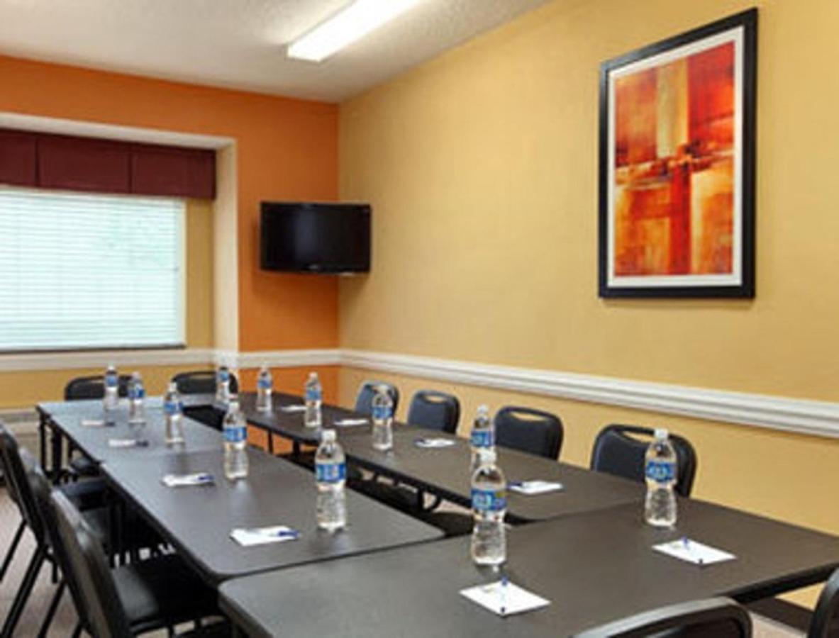 Microtel Inn & Suites By Wyndham Princeton Exteriér fotografie
