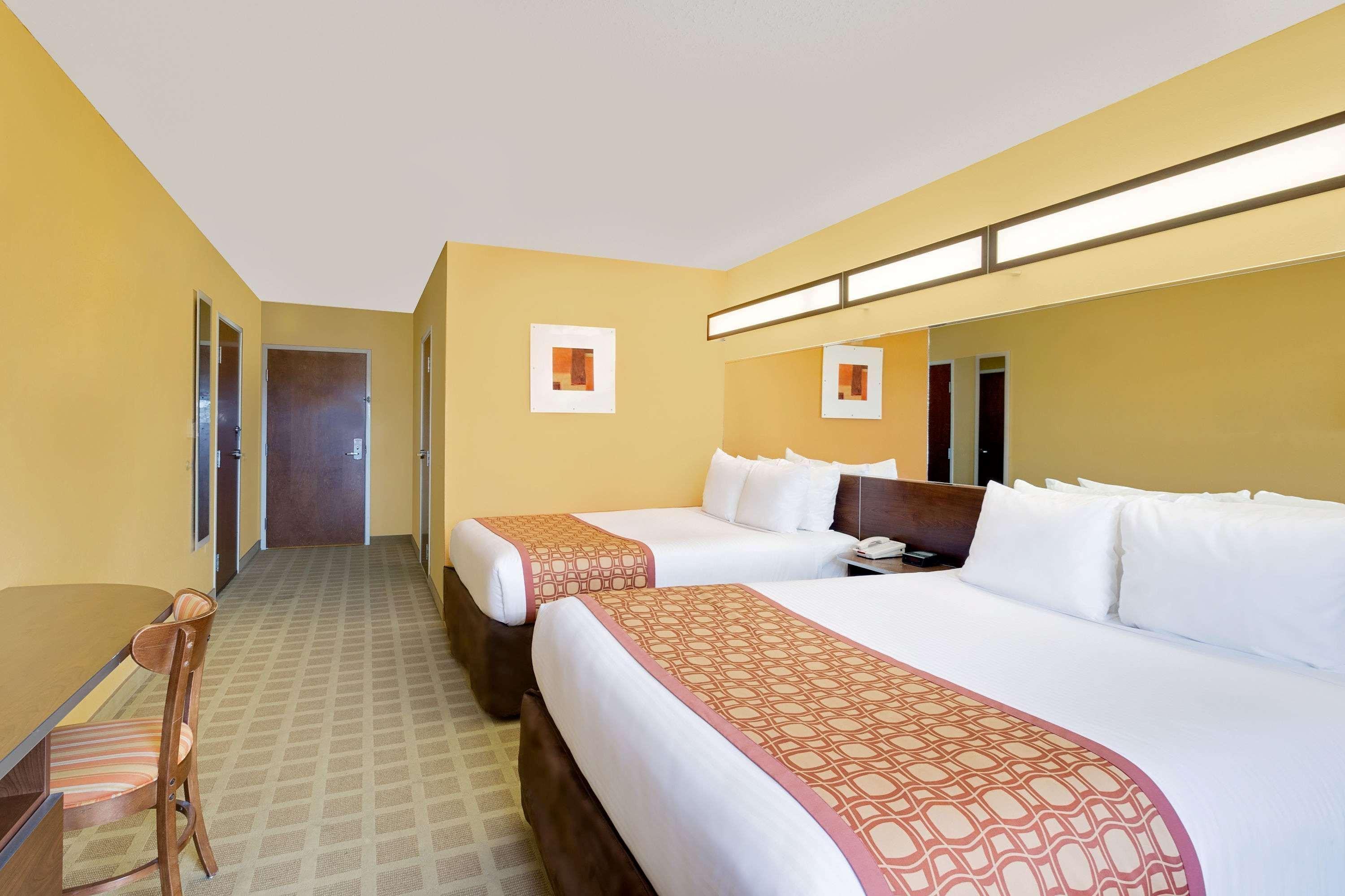 Microtel Inn & Suites By Wyndham Princeton Exteriér fotografie