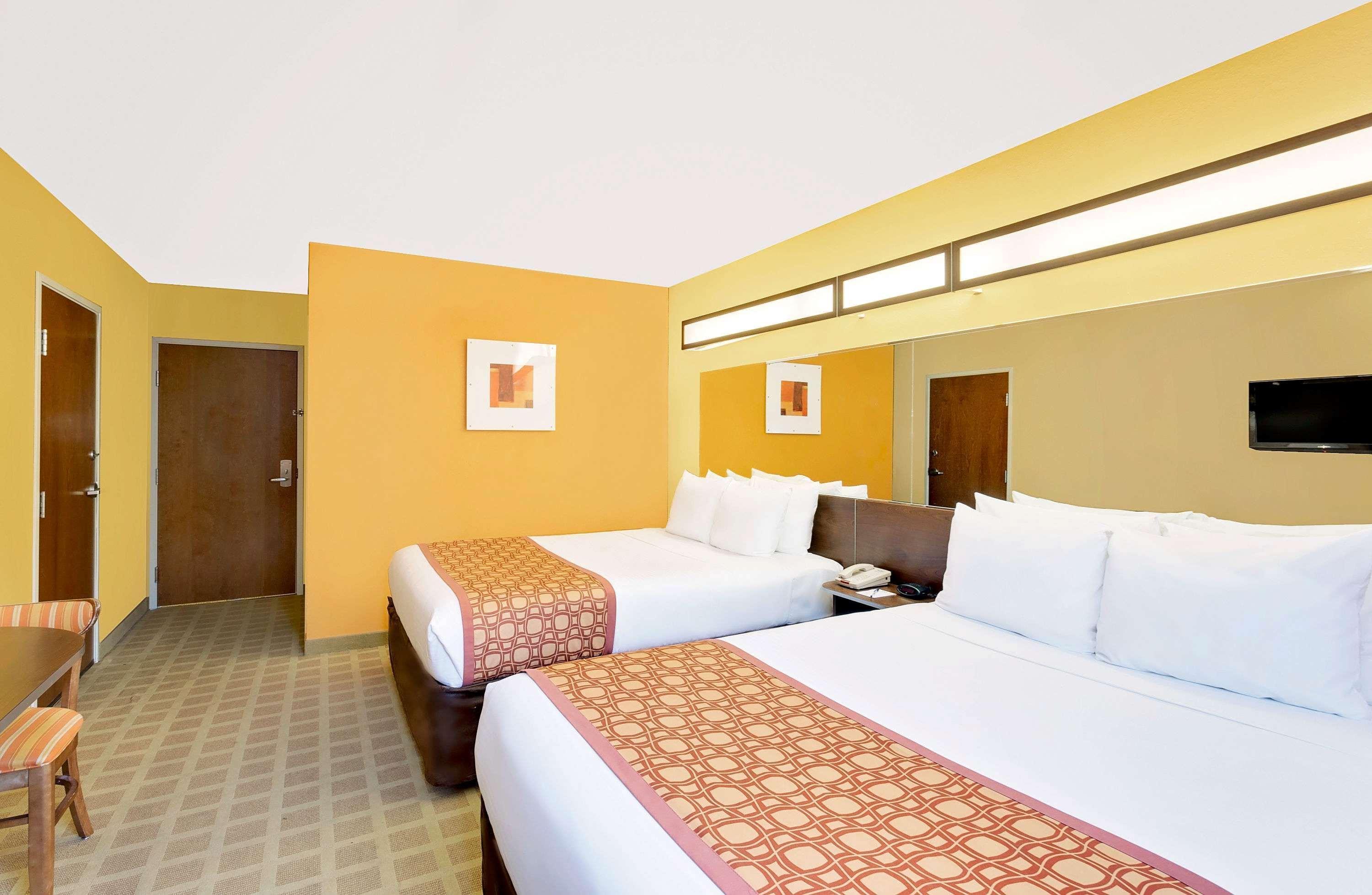 Microtel Inn & Suites By Wyndham Princeton Exteriér fotografie